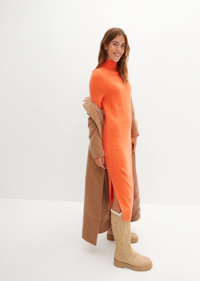Strickkleid in Midi-Länge mit Stehkragen und Schlitzen
