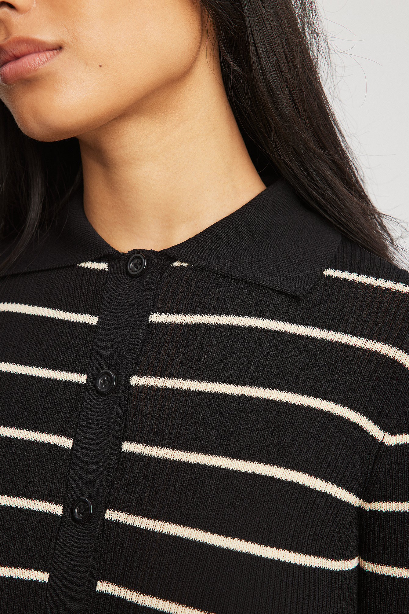 Gestreifte Feinstrickjacke