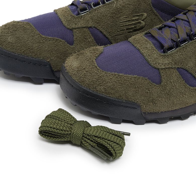 New Balance Rainier Low dark moss