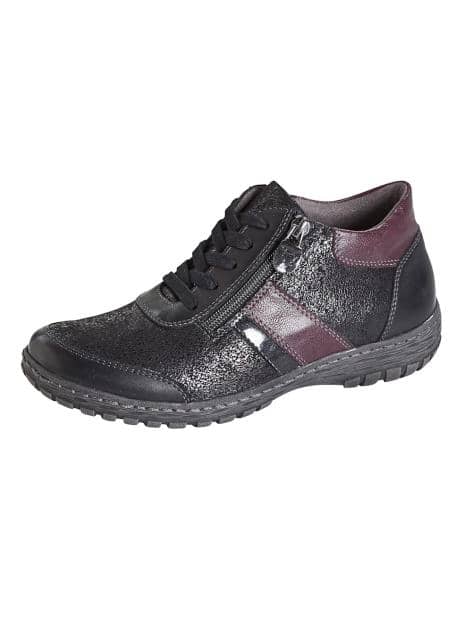 Schnürschuhe