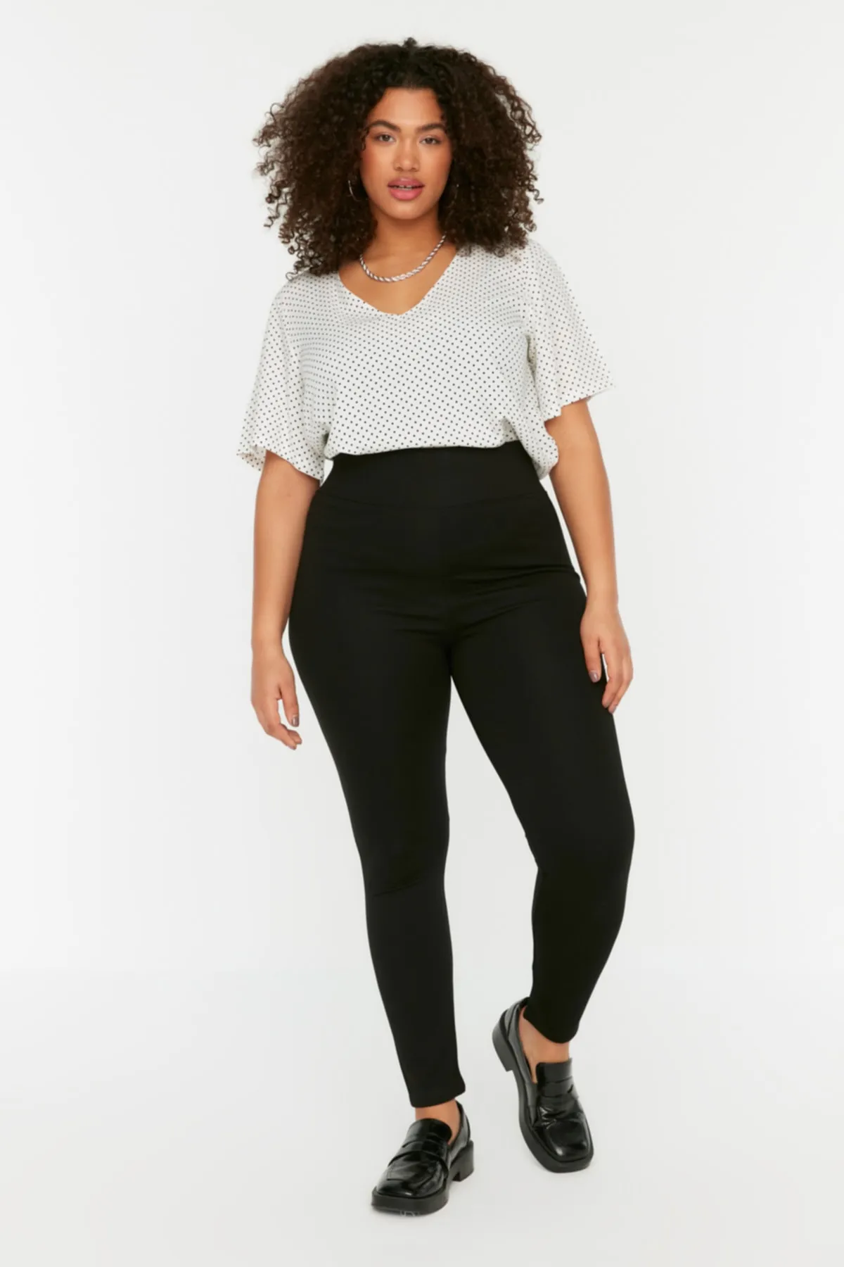 Trendyol Curve  Schwarze Recovery-Strickstrumpfhose mit hoher Taille TBSSS22TA0022