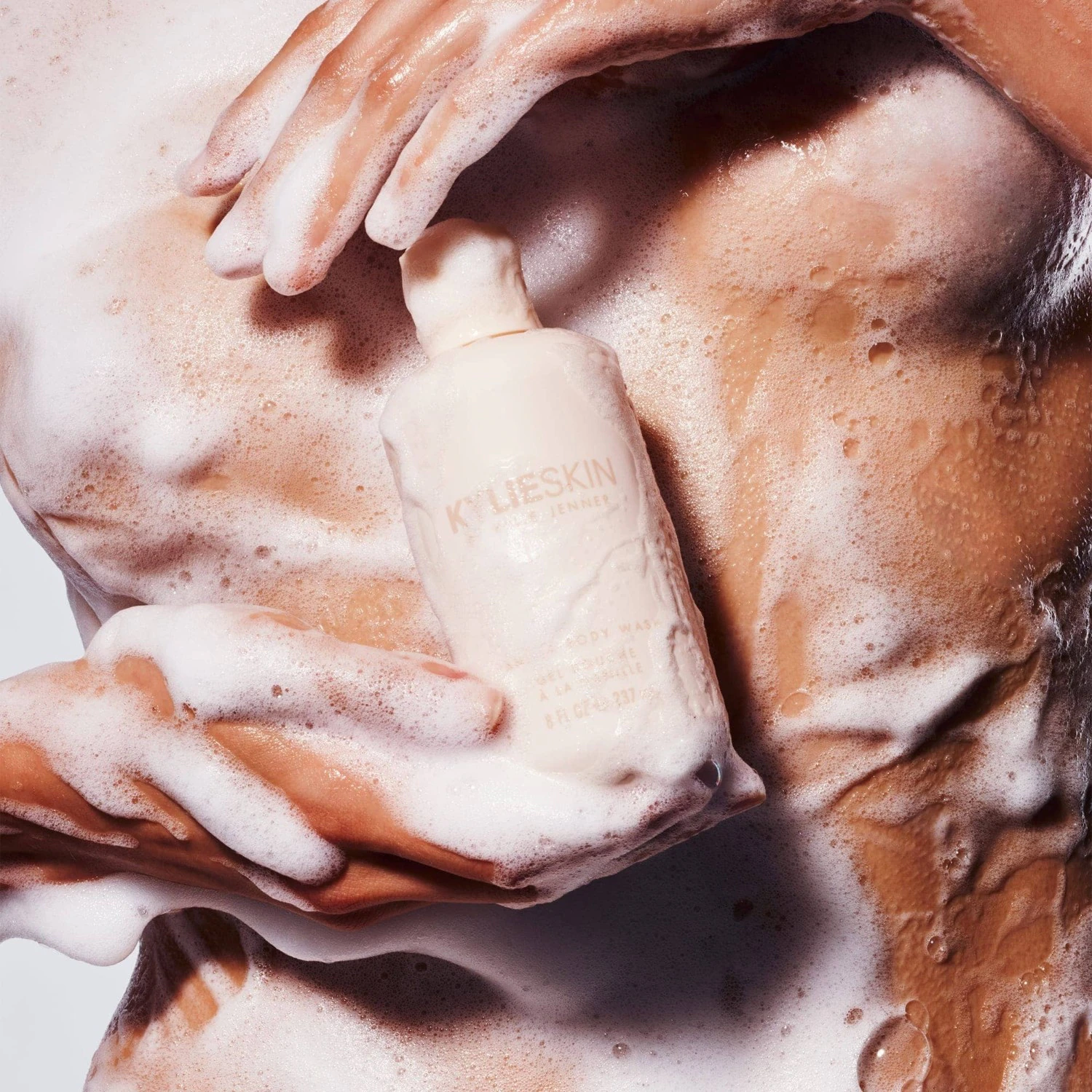 KYLIE COSMETICS Vanília tusfürdő