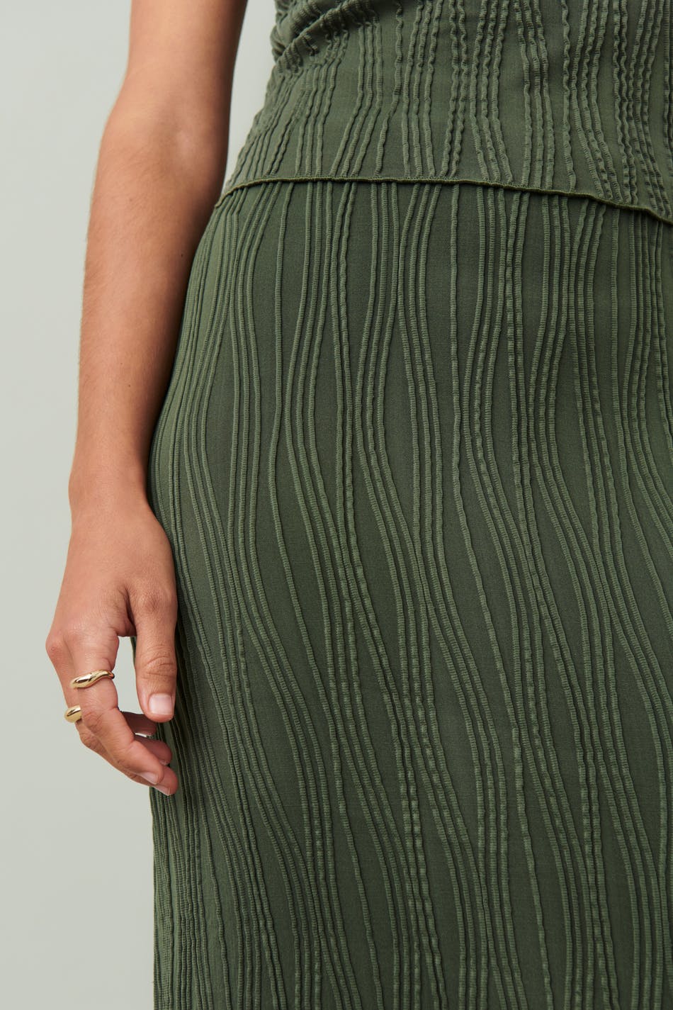 Wave textured maxi skirt