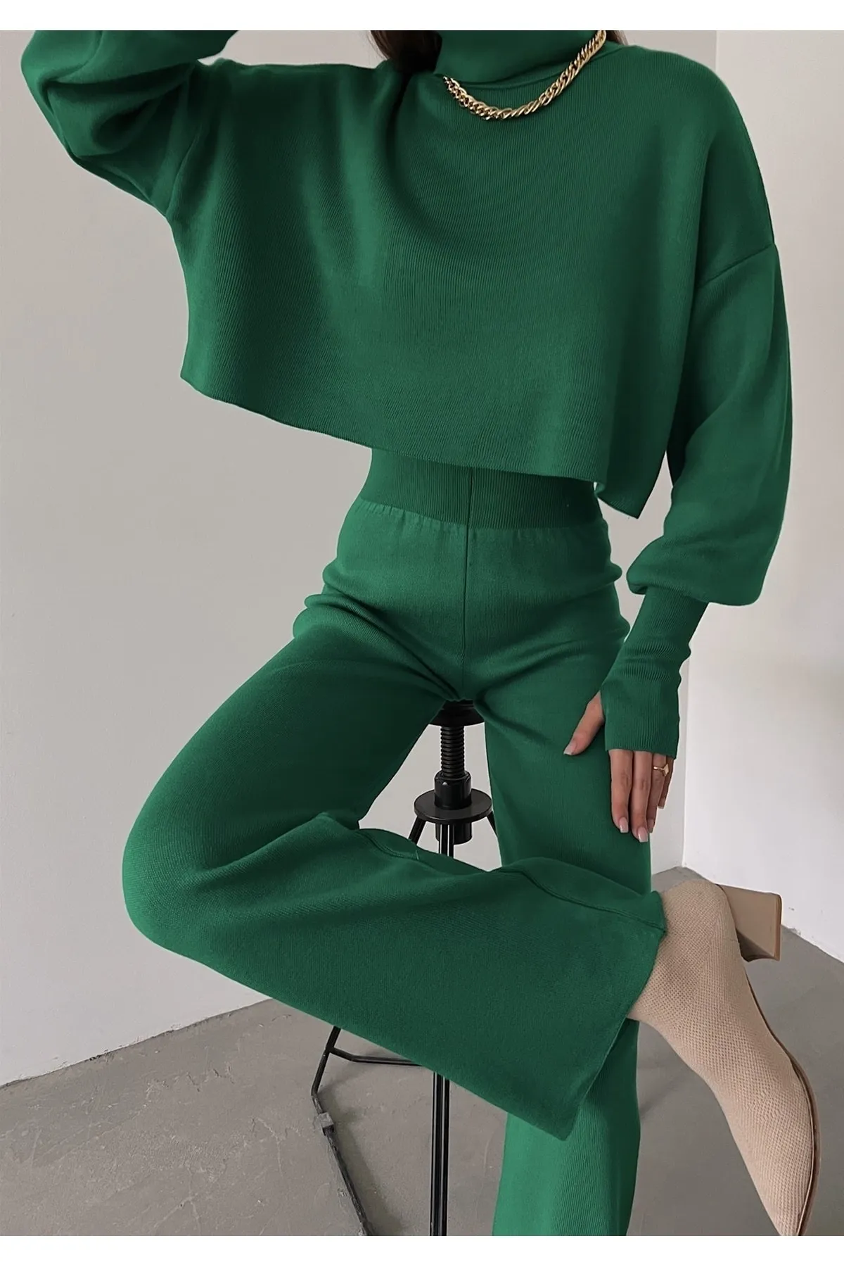 lovebox  Finger-Cut Grünes Strickoberteil und Strickhose mit hoher Taille Set 015