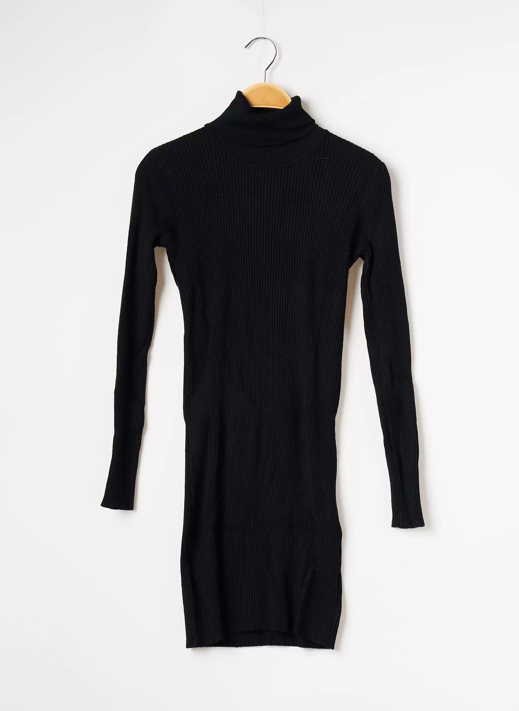 C M P 55 Robes Pulls Femme couleur noir