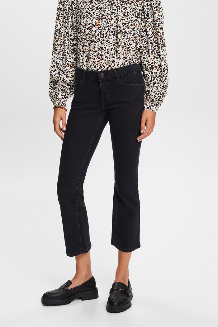 Verkürzte Bootcut Jeans mit mittlerer Bundhöhe