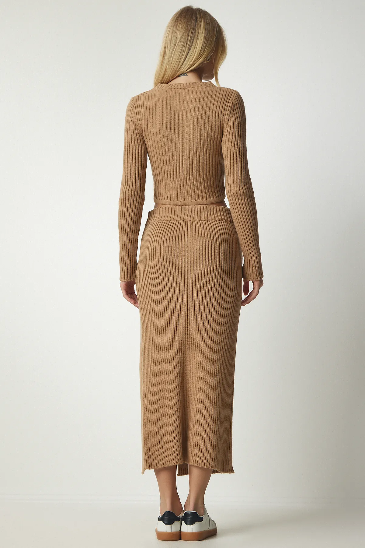 Happiness İstanbul  Damen-Strickwarenset in Keksform mit kurzem Kordelrock PF00020