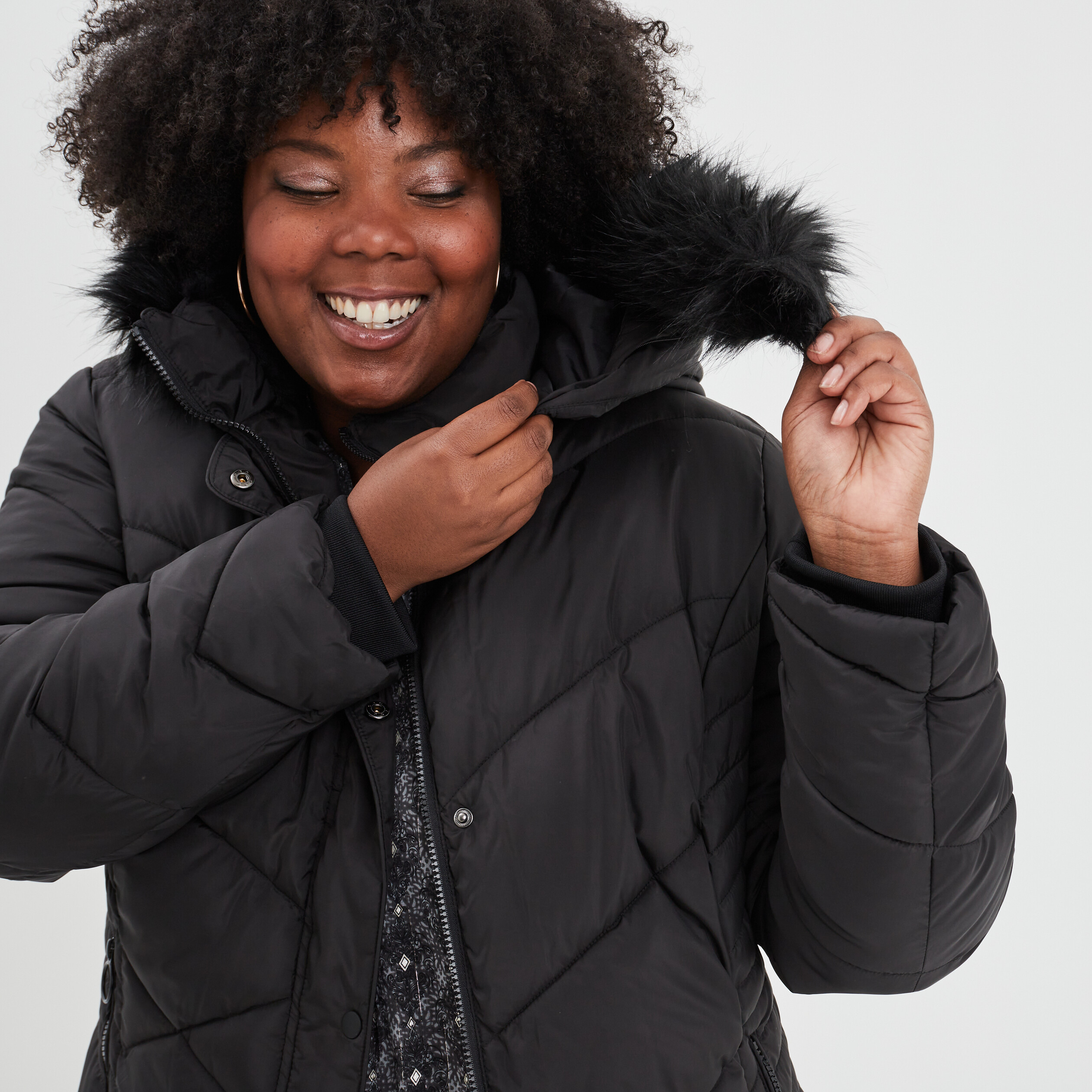 Doudoune longue capuche ouvertures côtés noir femme grande taille | La Halle