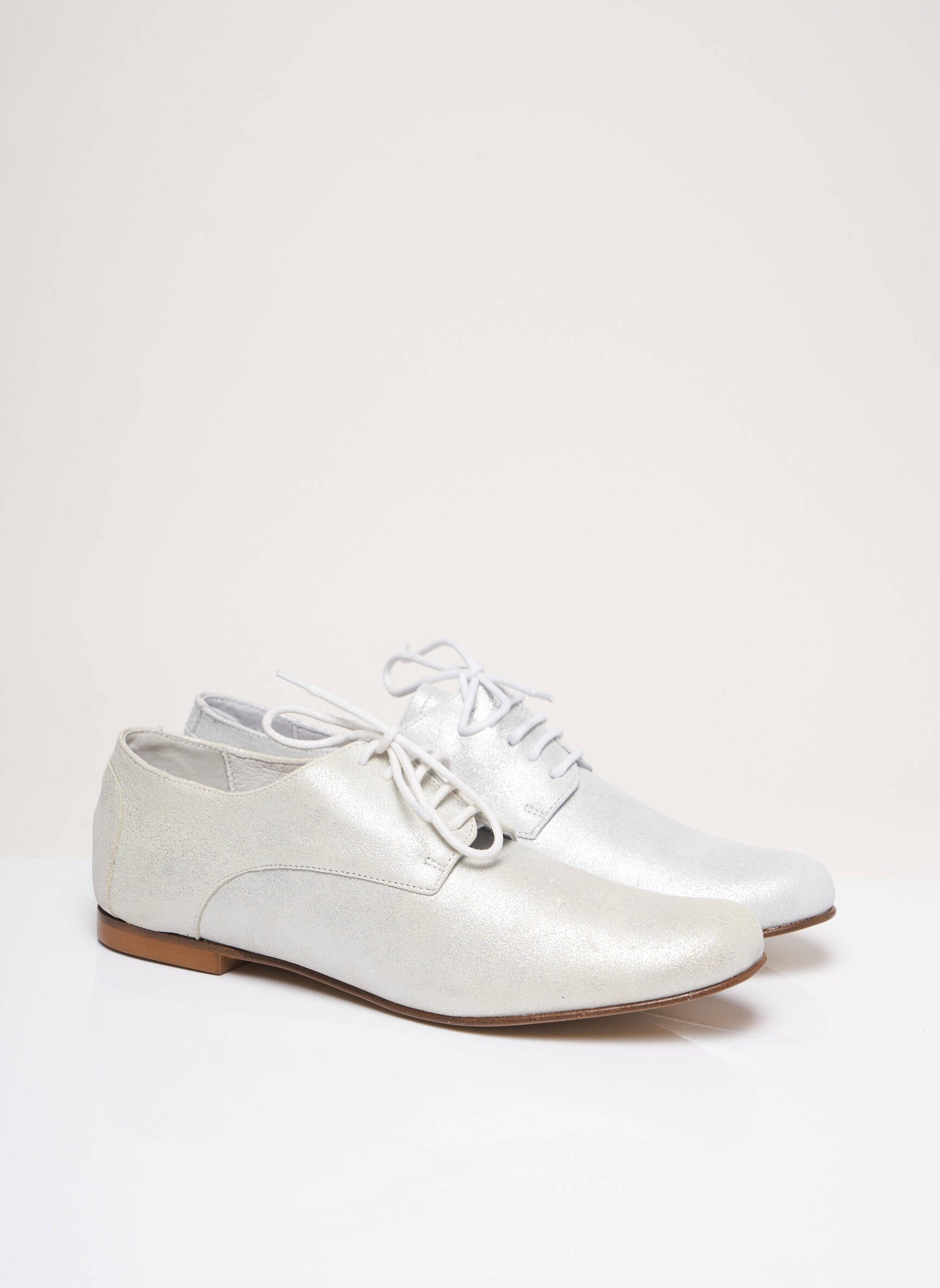 Elizabeth Stuart Derby Femme couleur blanc