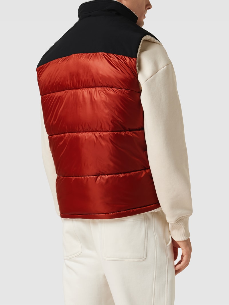 Wendeweste mit Label-Print in rostrot