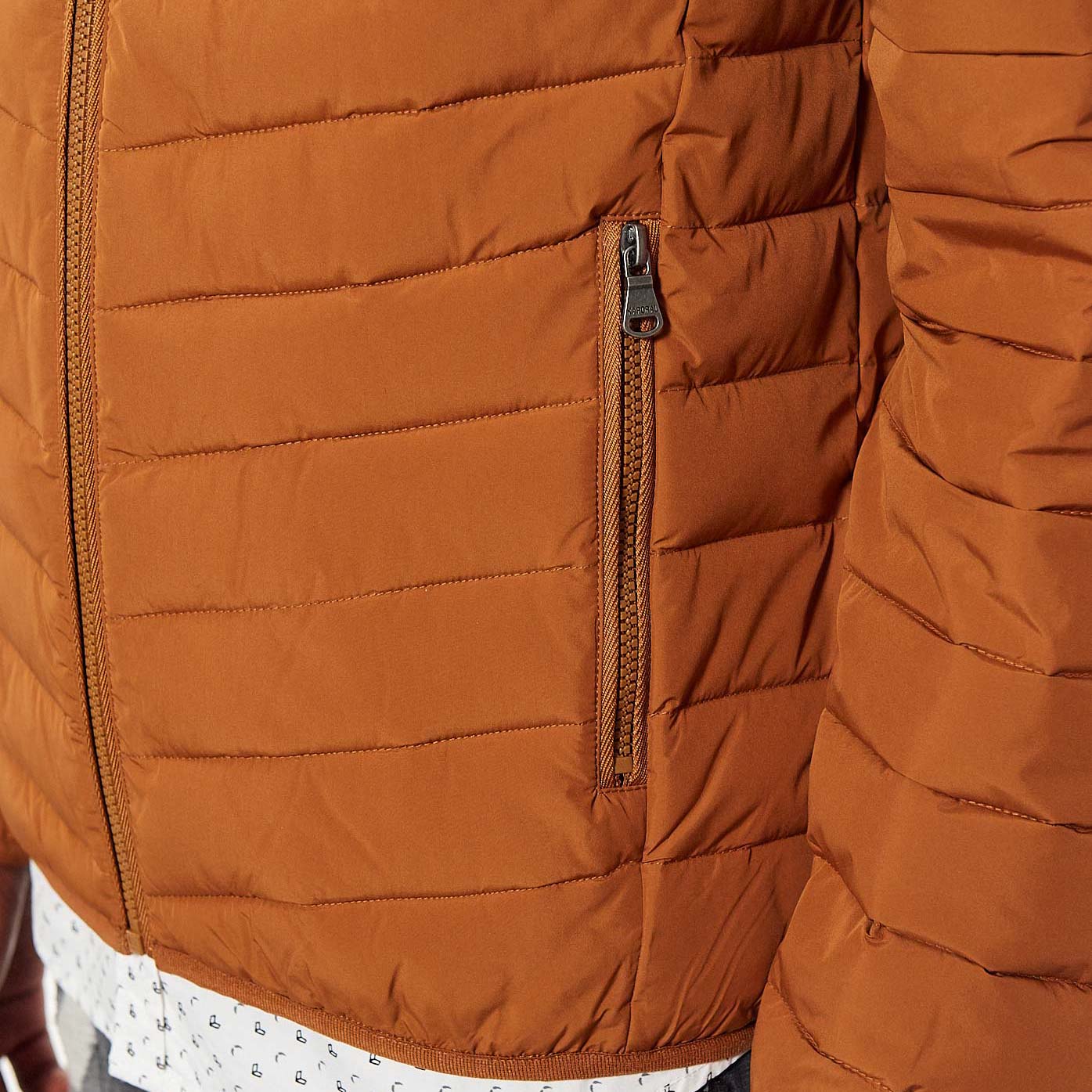 SANO   Doudoune fine orange Homme en 100% polyester recyclé