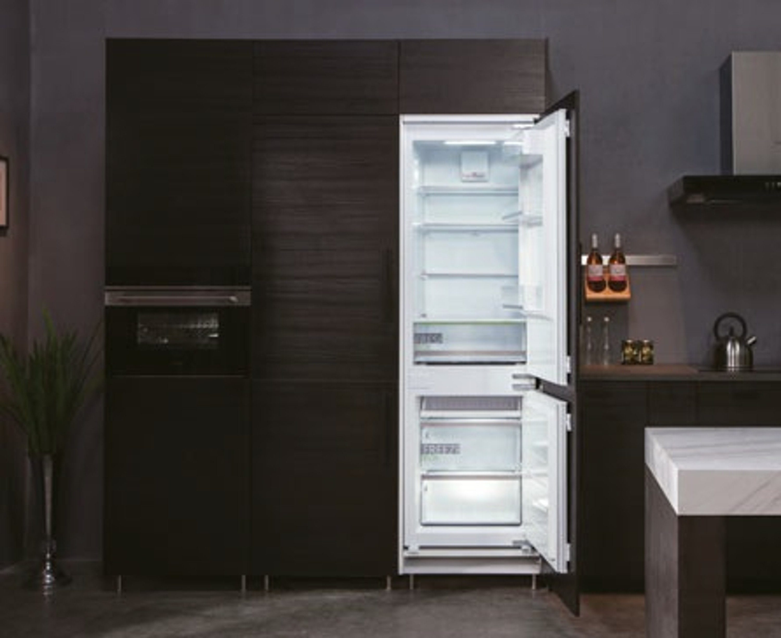 Midea Einbaukühlgefrierkombination KG178SFST, 177 cm hoch, 54 cm breit, Fresh Box, Schlepptür und LED-Beleuchtung