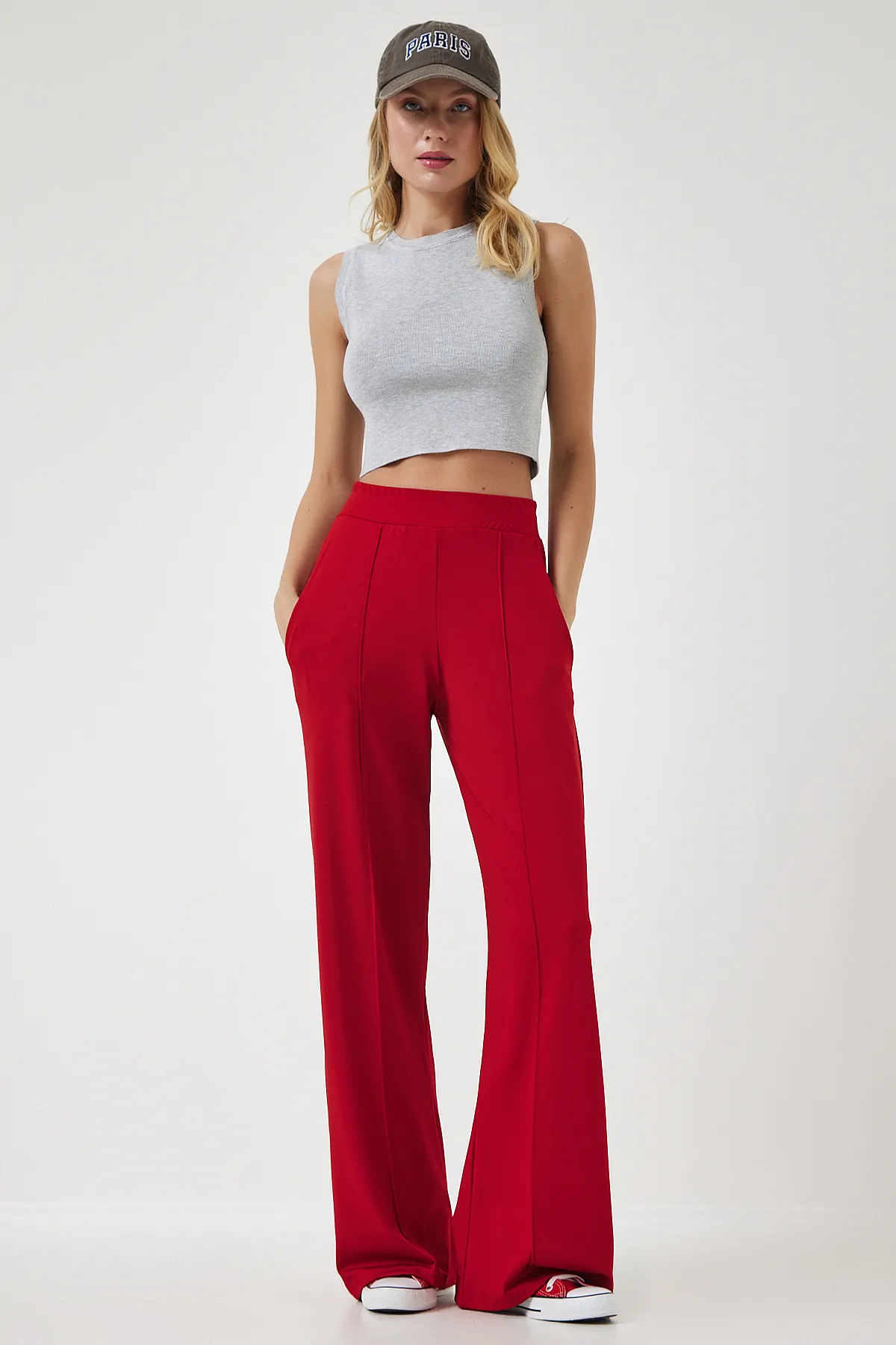 Happiness İstanbul  Rote, dehnbare Jogginghose mit hoher Taille für Damen BF00030