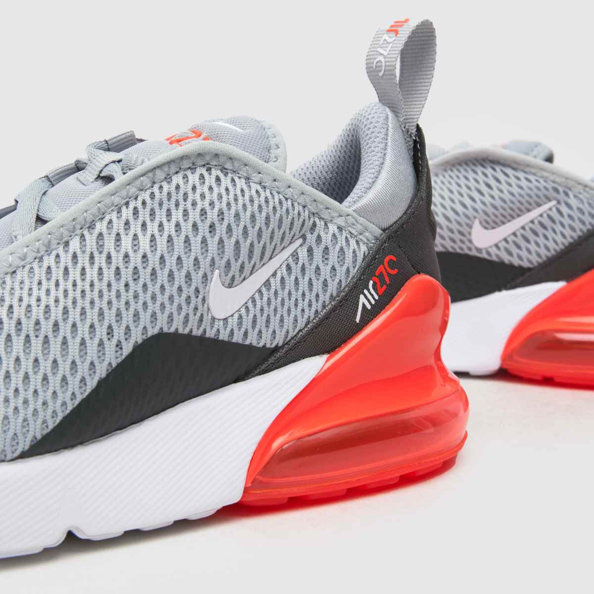 Nike grå multifärgade Air Max 270 Pojkar Junior träningsskor