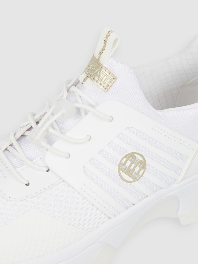 Slip-on-Sneaker mit Logo-Details  in weiß