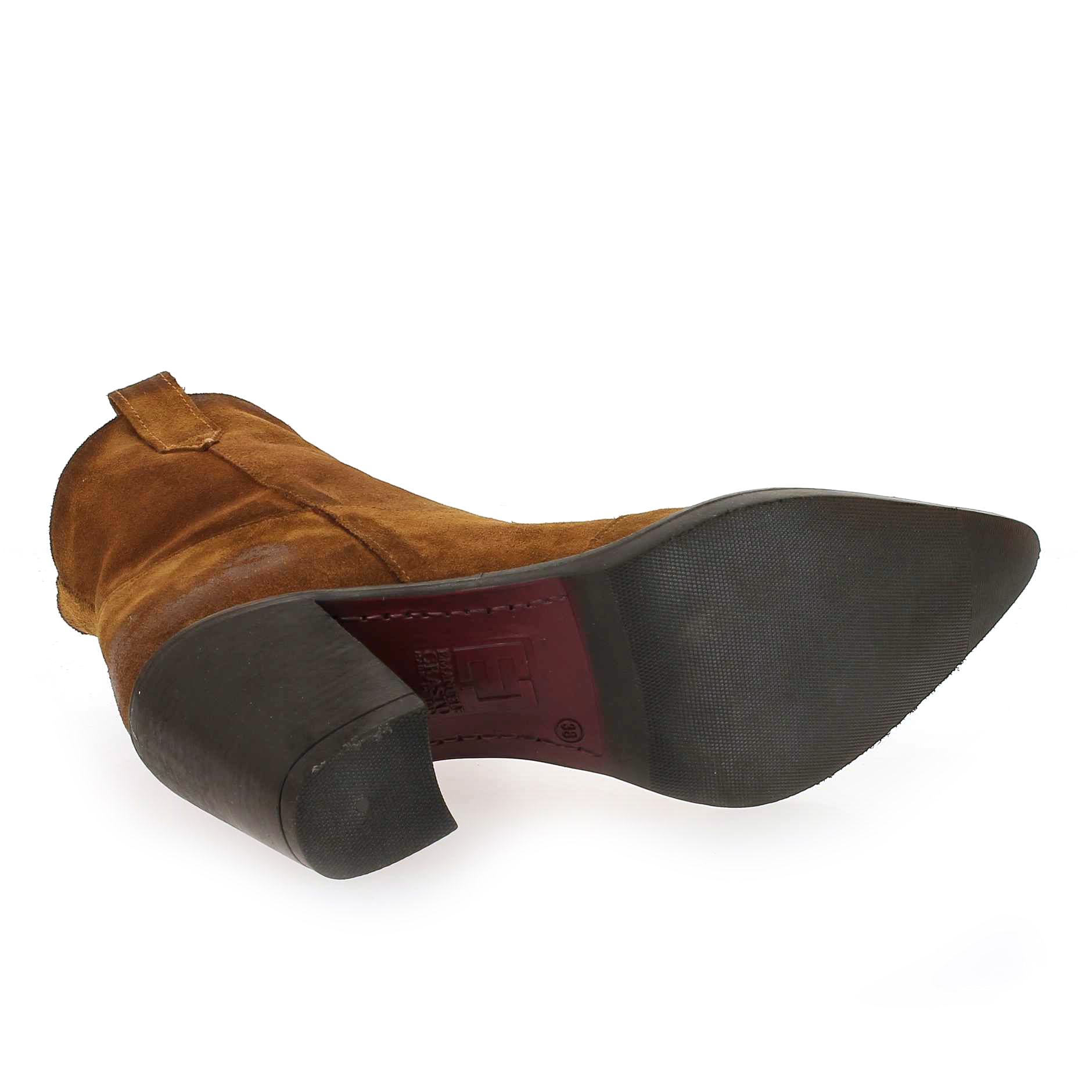 Emanuele Crasto   5023 - Camel