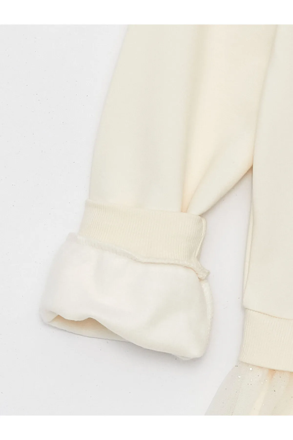 LC Waikiki  Langärmliges Mädchenkleid mit Rundhalsausschnitt