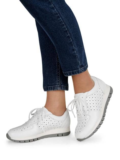 Schnürschuh