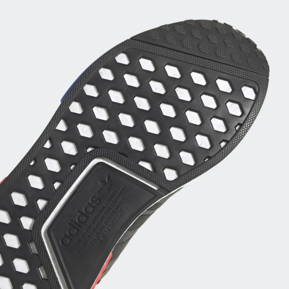 adidas NMD R1 HQ4452 / schwarz