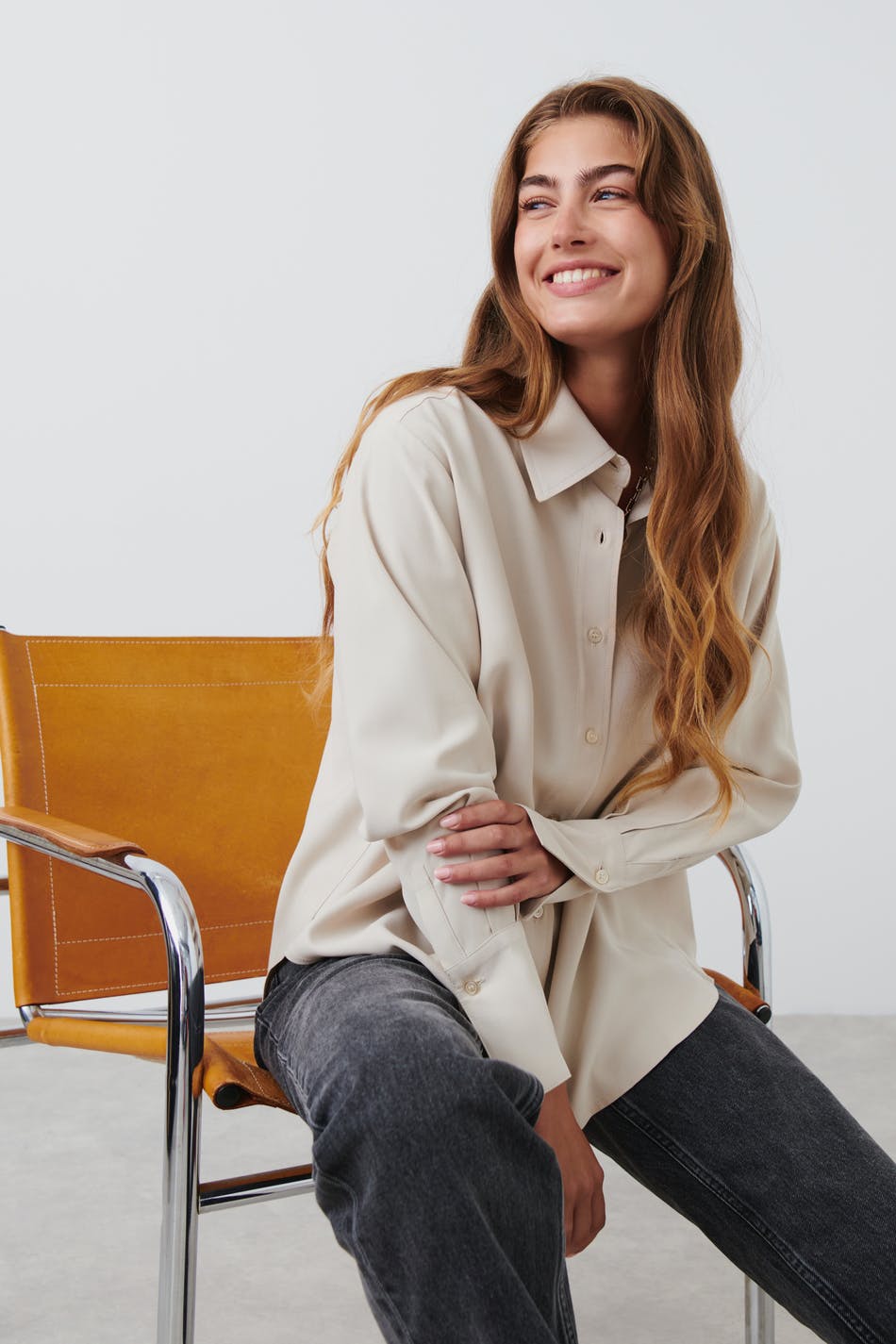 Relaxed viscose shirt