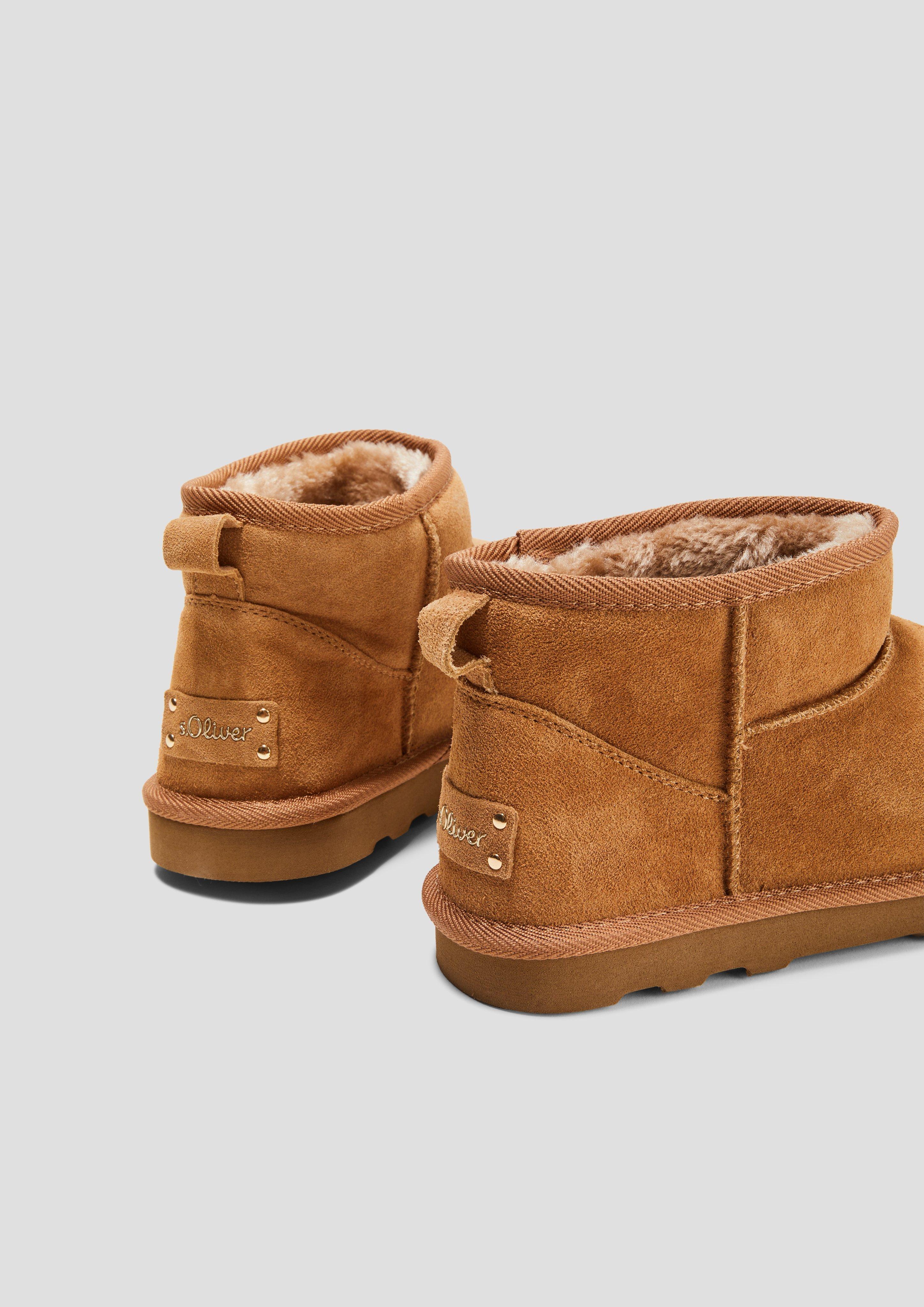 Flache Stiefel aus Leder  6008583-305