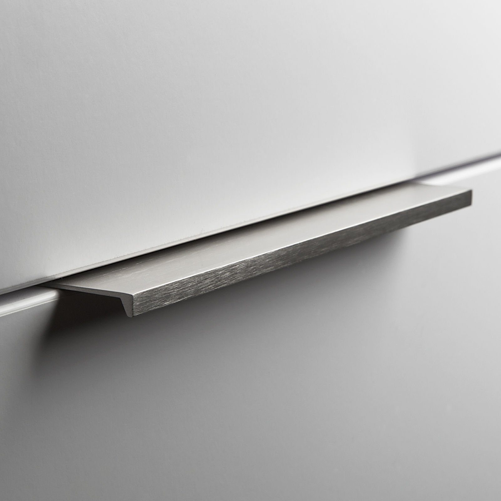 SO-TECH® Möbelgriff SEARL Edelstahloptik gebürstet BA 70 - 780 mm