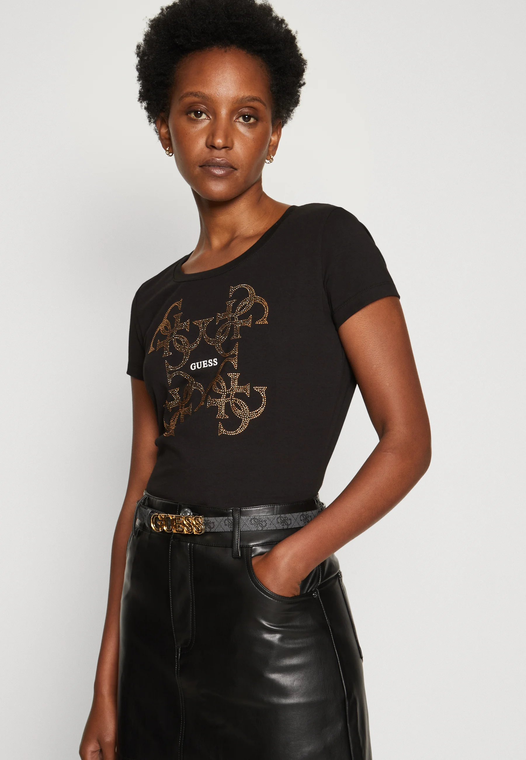 Guess SS CN 4G LOGO - Camiseta con estampado