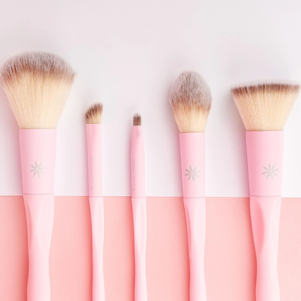 Brushworks Essentials sejas kopšanas komplekts HD Pink