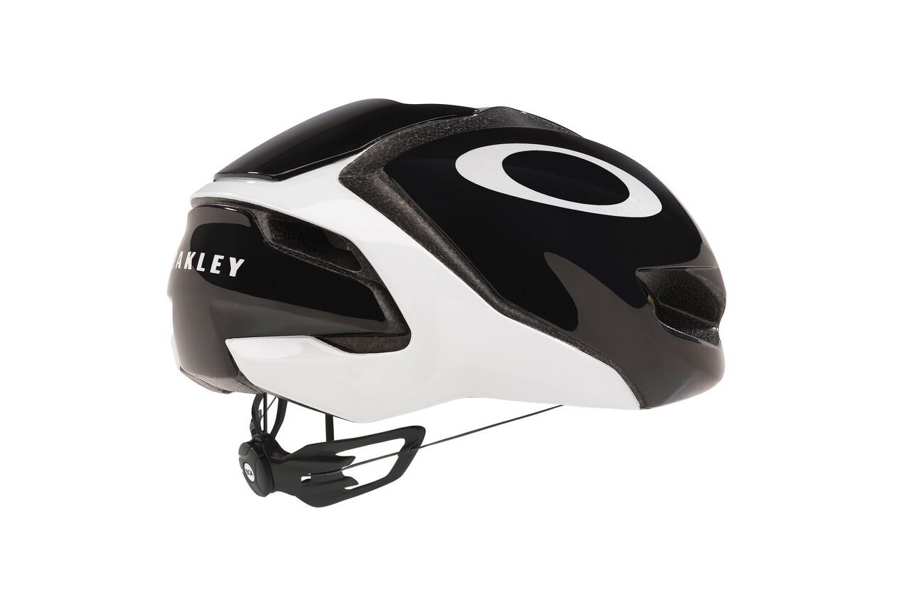 Oakley ARO5