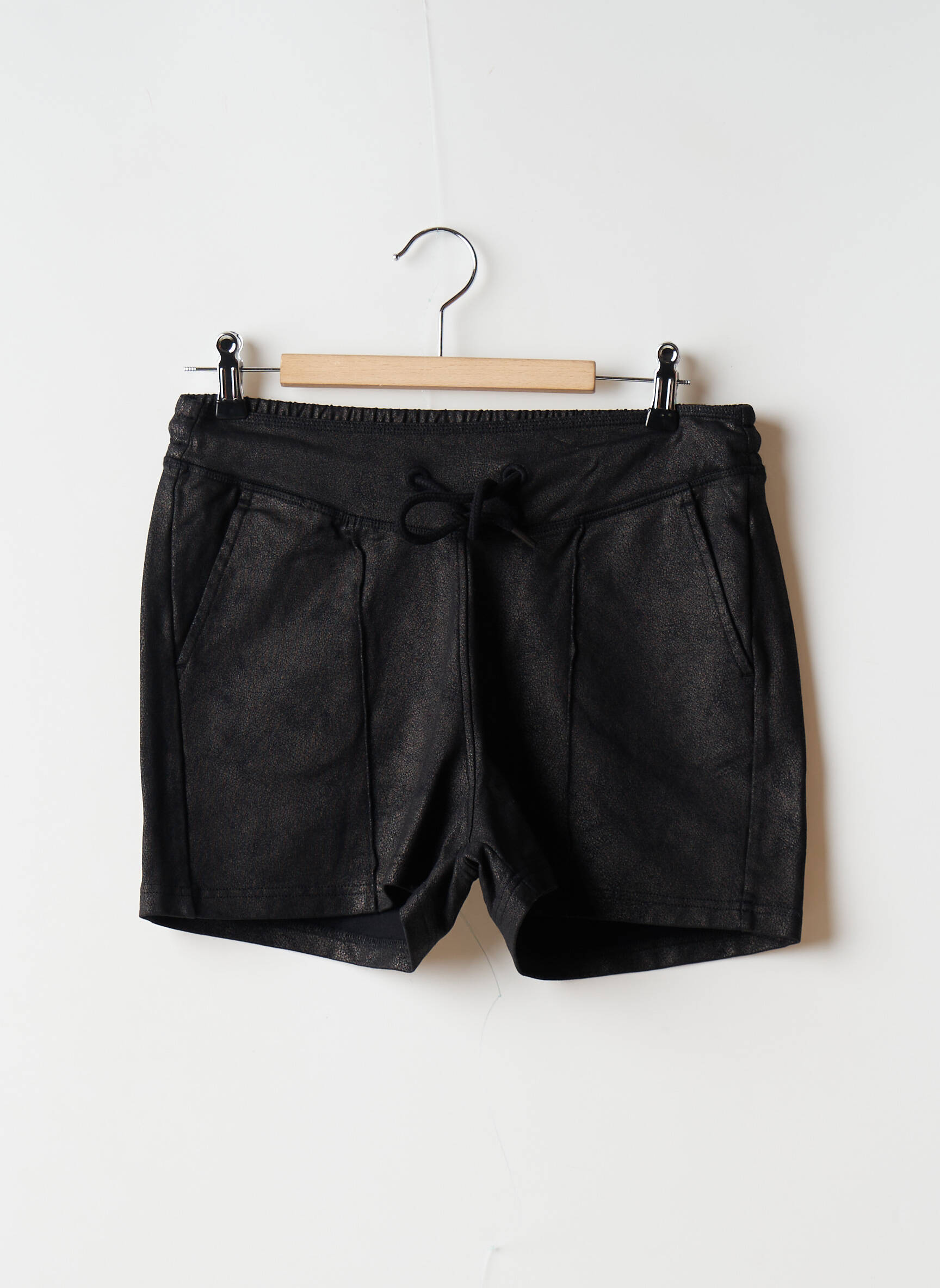 French Terry 1818 Shorts 1 Femme couleur noir