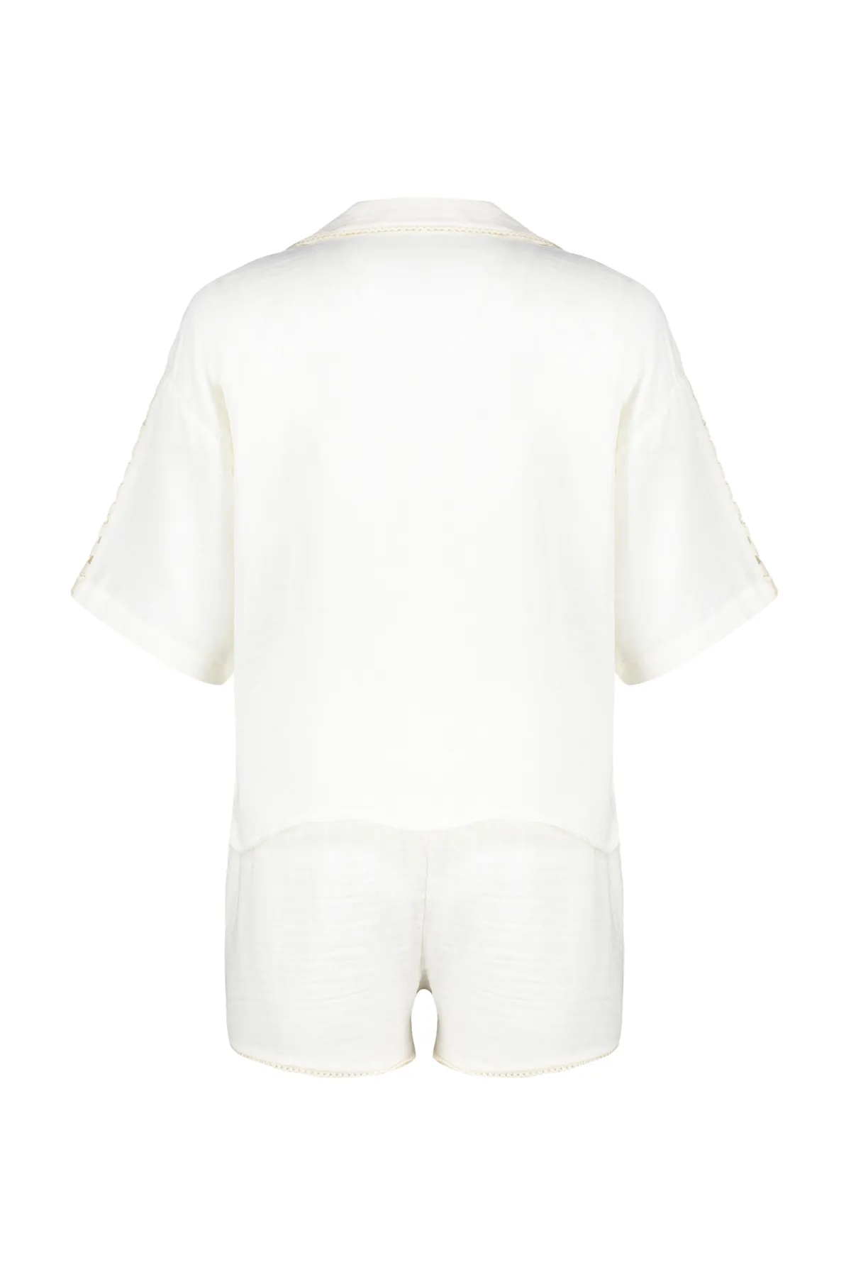 Trendyol Collection  Hemd-Shorts-Set aus gewebtem Musselin aus 100 % Baumwolle in Ecru TBESS24AU00024