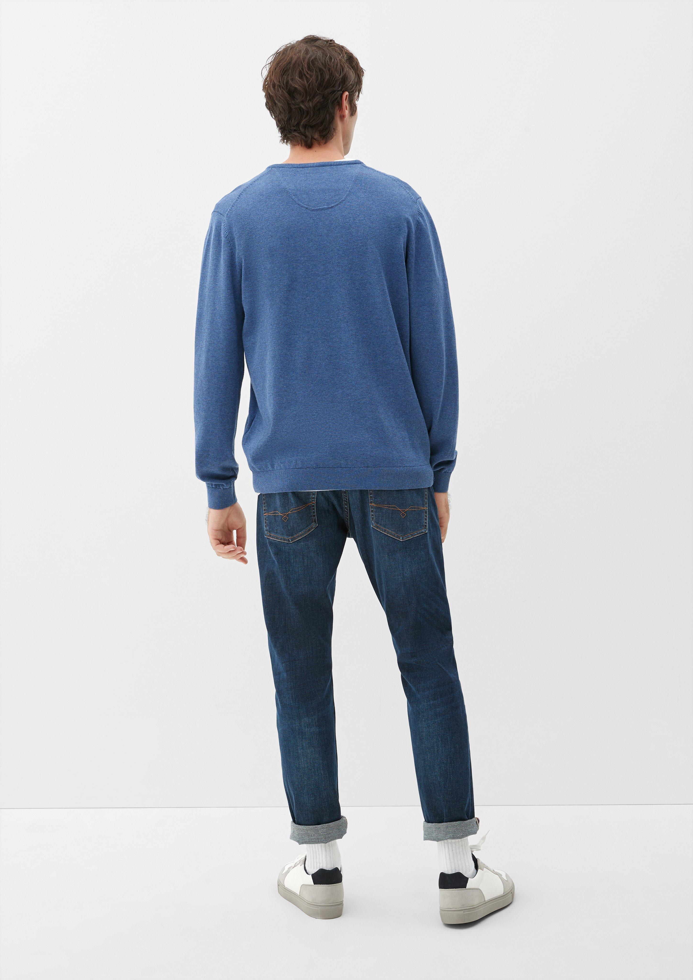Feinstrickpulli mit V-Ausschnitt  03.899.61.7623-57W1