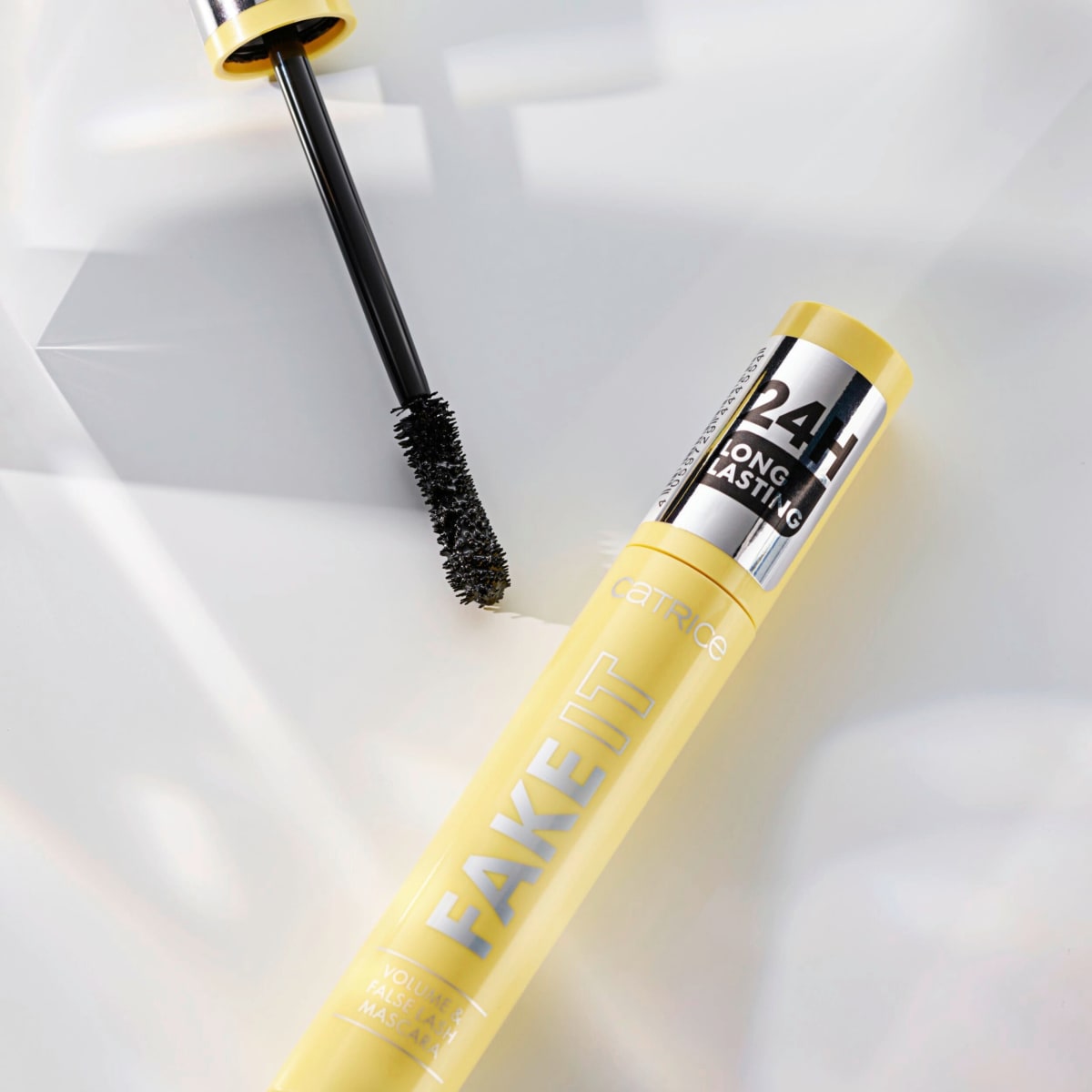 Mascara Fake It Volume & False Lash 010 Deep Black, 11 ml