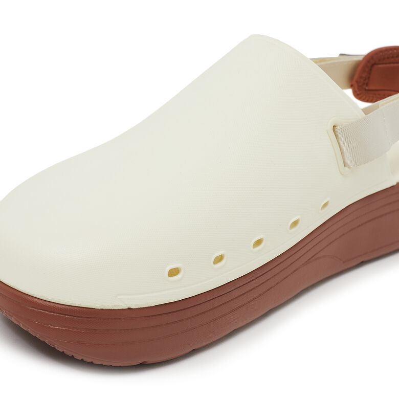 Suicoke Cappo off white