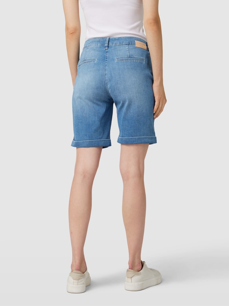 Jeansshorts mit fixierten Beinumschlägen in blau