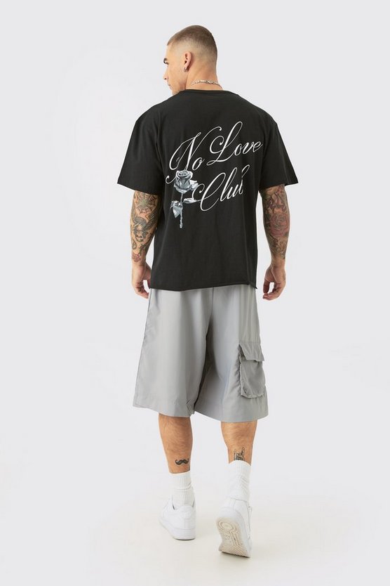 Kastiges Oversize T-Shirt mit No Love Print