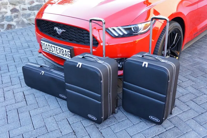Roadsterbag Ford Mustang VI Cabrio ab 2014 (EU-Version) - 3-tlg. Kofferset Kofferraum - Schwarze Naht