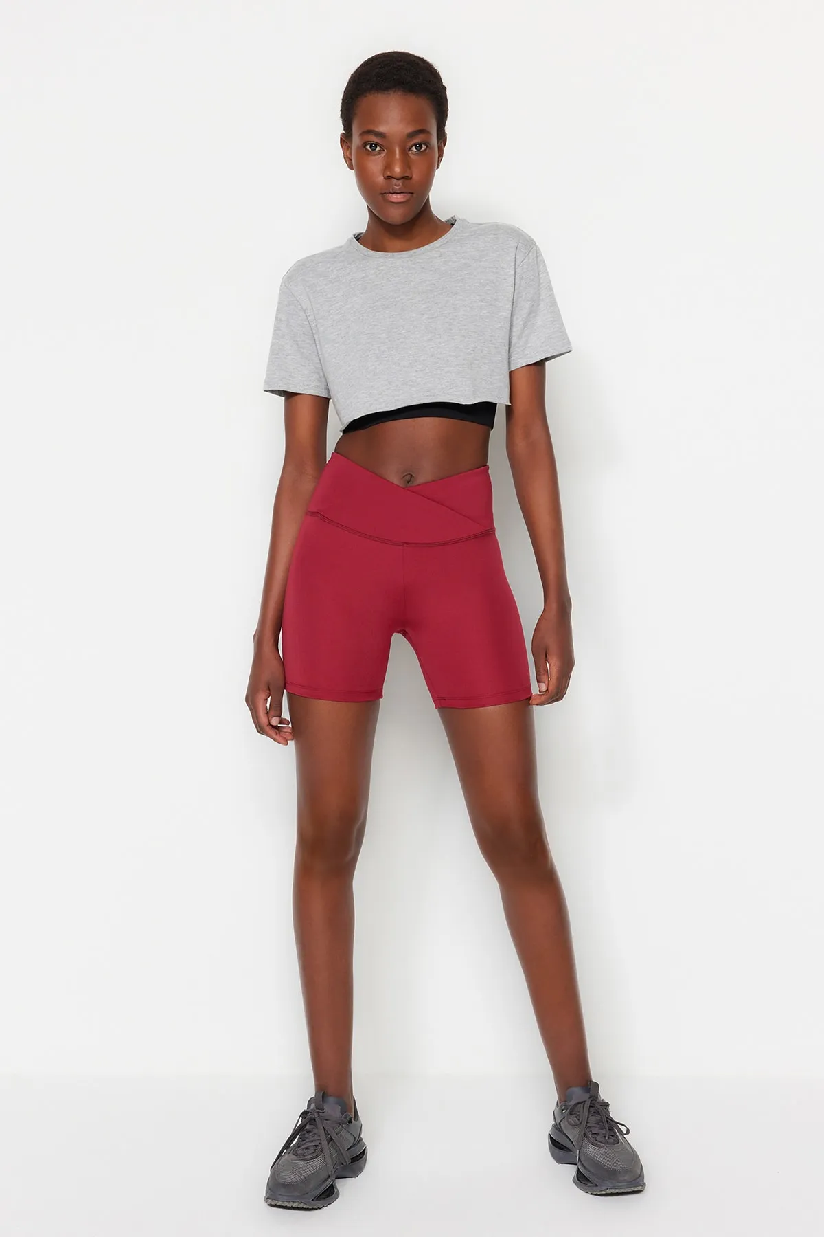 Trendyol Collection  Dark Magenta Restorer Zweireihige Strick-Sportshorts/Kurze Leggings mit Taillendetail TWOSS21SR0714