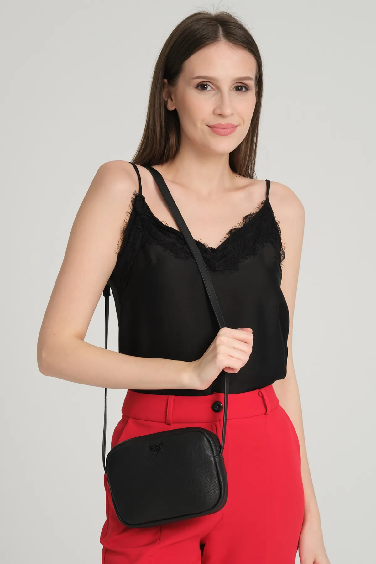 Garbalia  Liberty Black Damen-Minitasche mit Reißverschluss, verstellbarem Schultergurt mit Kreuzgriff
