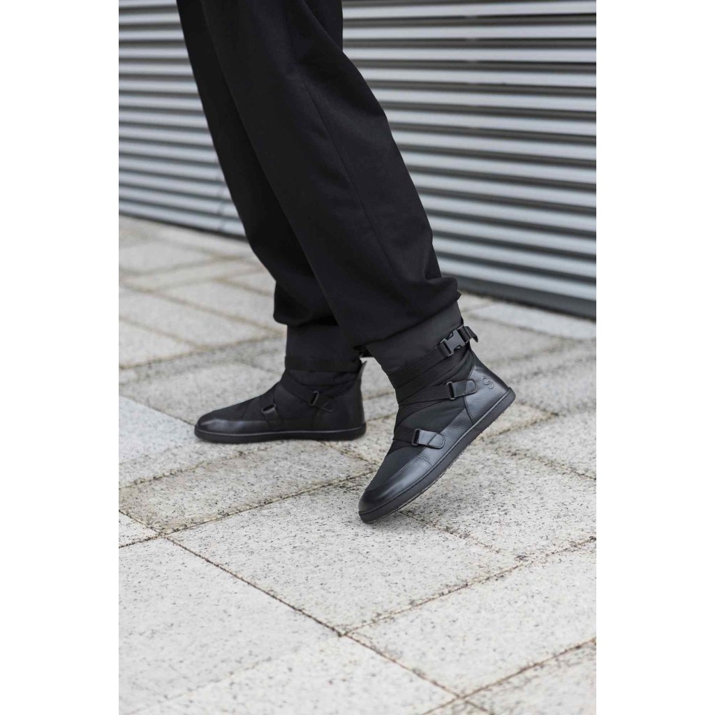 Shapen Frosty Black schwarze Winterbarfußschuhe