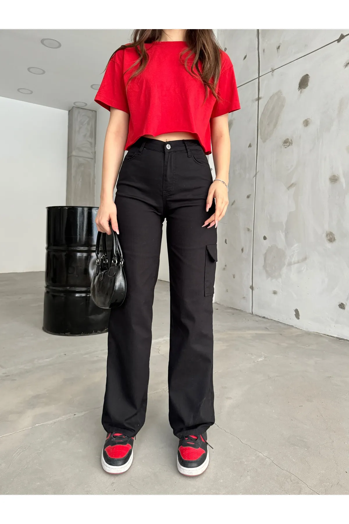 BİKELİFE  Gerade geschnittene Lycra-Cargohose mit weitem Bein und hoher Taille
