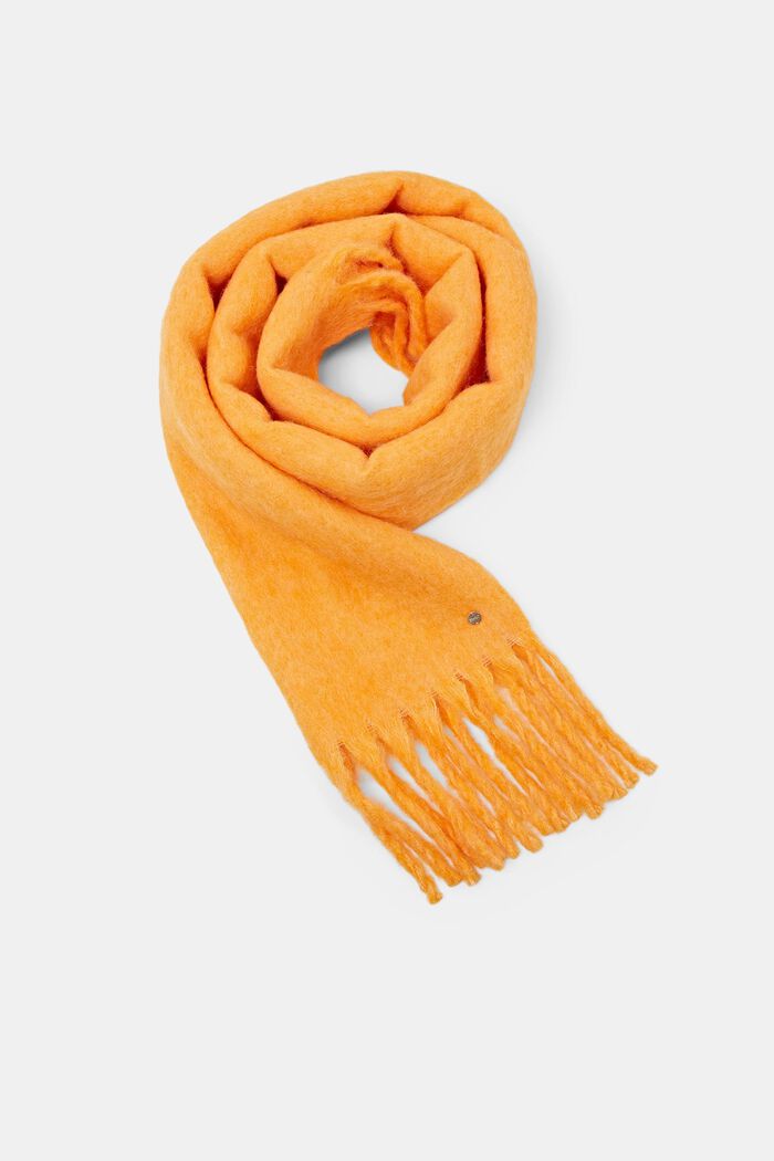 Strickschal mit Fransen