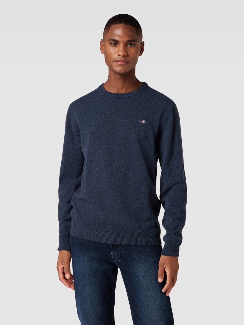 Strickpullover mit Label-Stitching in marineblau meliert