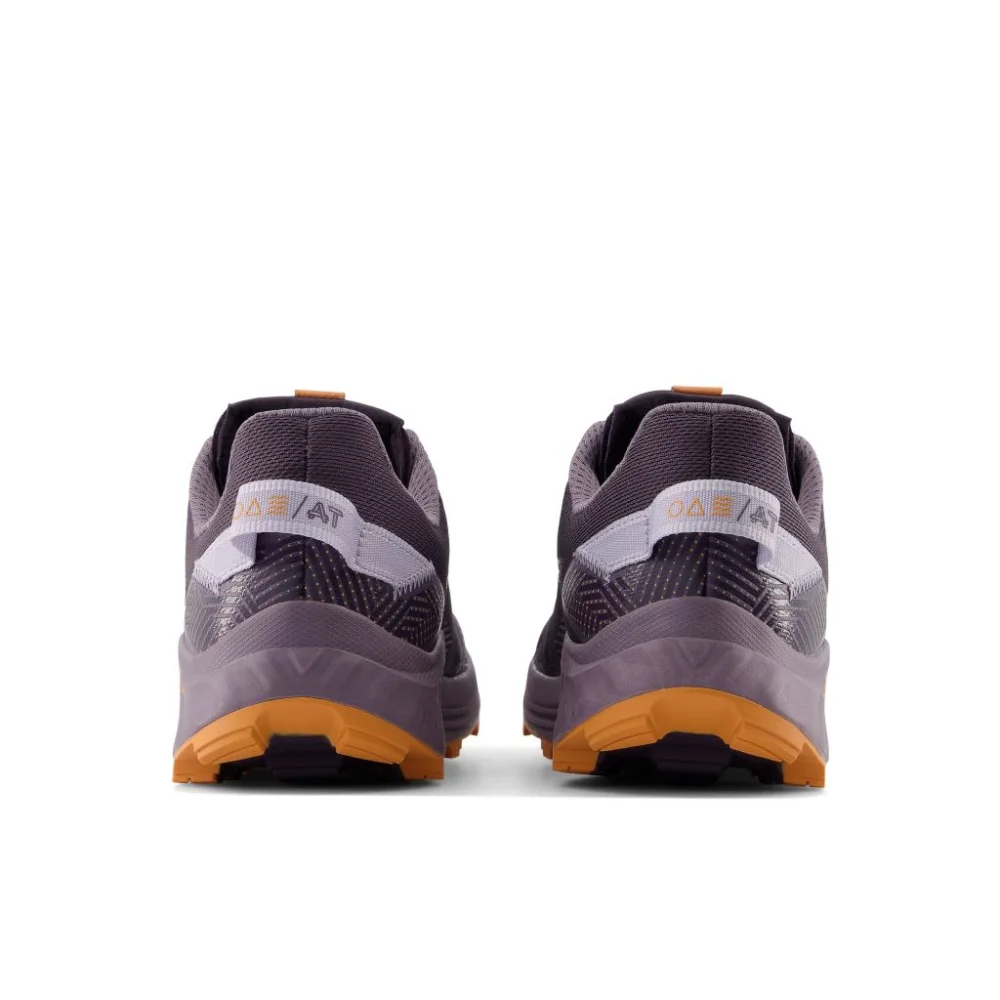 New Balance Fuelcell Summit Unknown V4 WTUNKNL4-B / lila