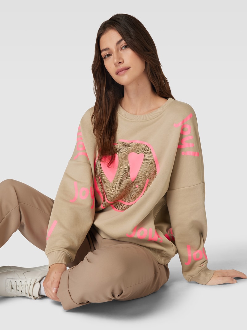 Sweatshirt mit Strasssteinbesatz Modell 'JOY' in sand
