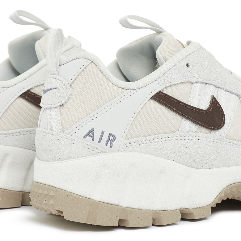 NIKE Wmns Air Humara SE 