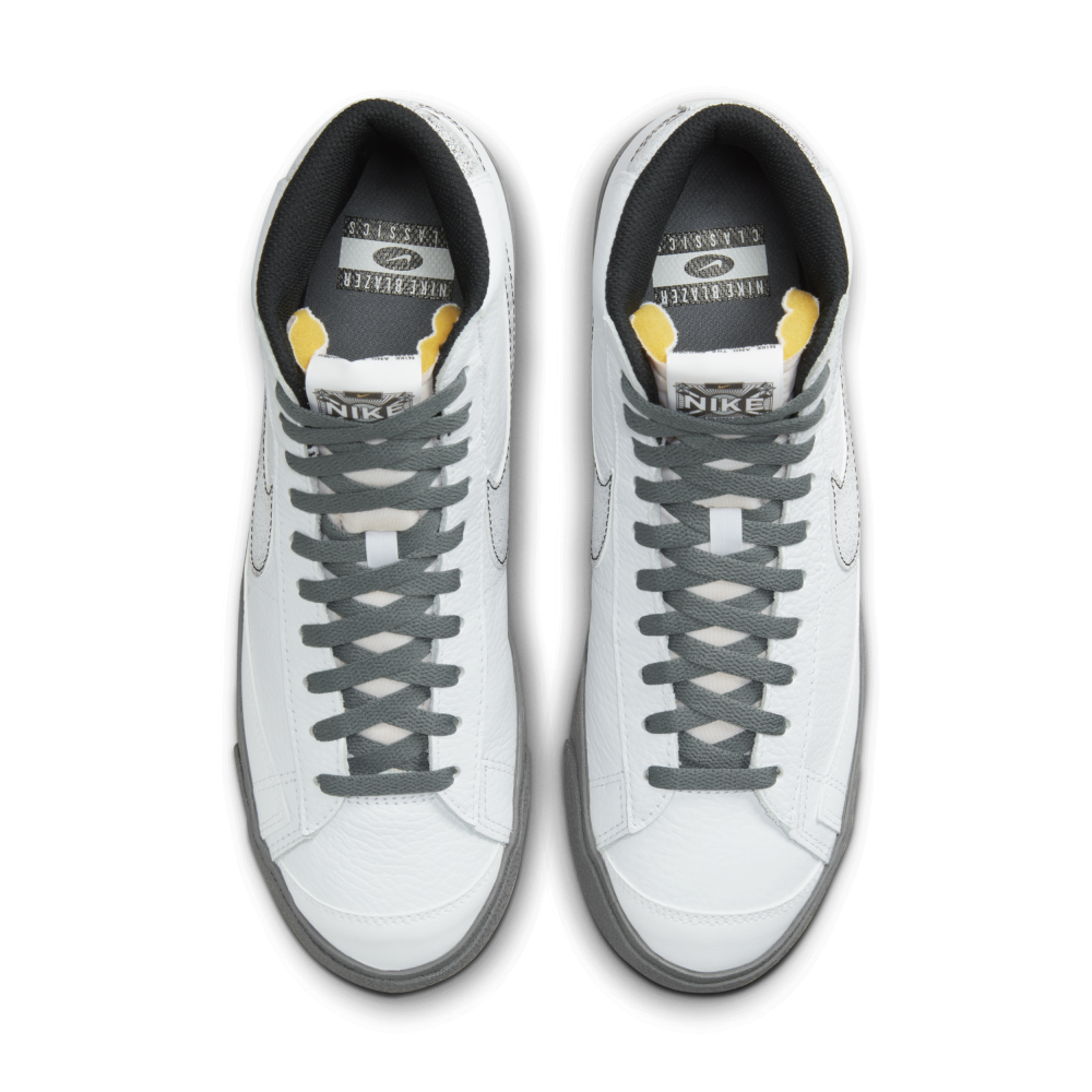 Nike Blazer Mid 77 EMB DV7194-100 / weiss