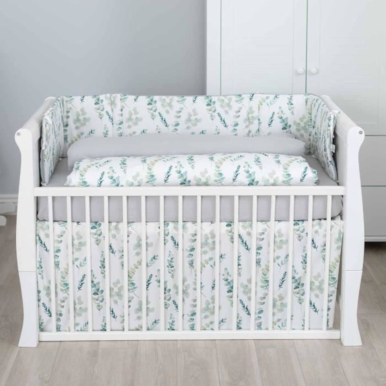 Tour de lit universel et réversible, Eucalyptus Multicolore Pour lit bébé de 60 x 120 cm ou 70 x 140 cm blanc
