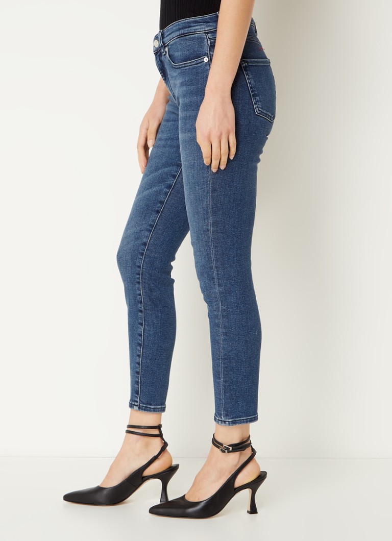 Blugi HUGO BOSS cu talie medie, croială slim fit, într-o nuanță închisă