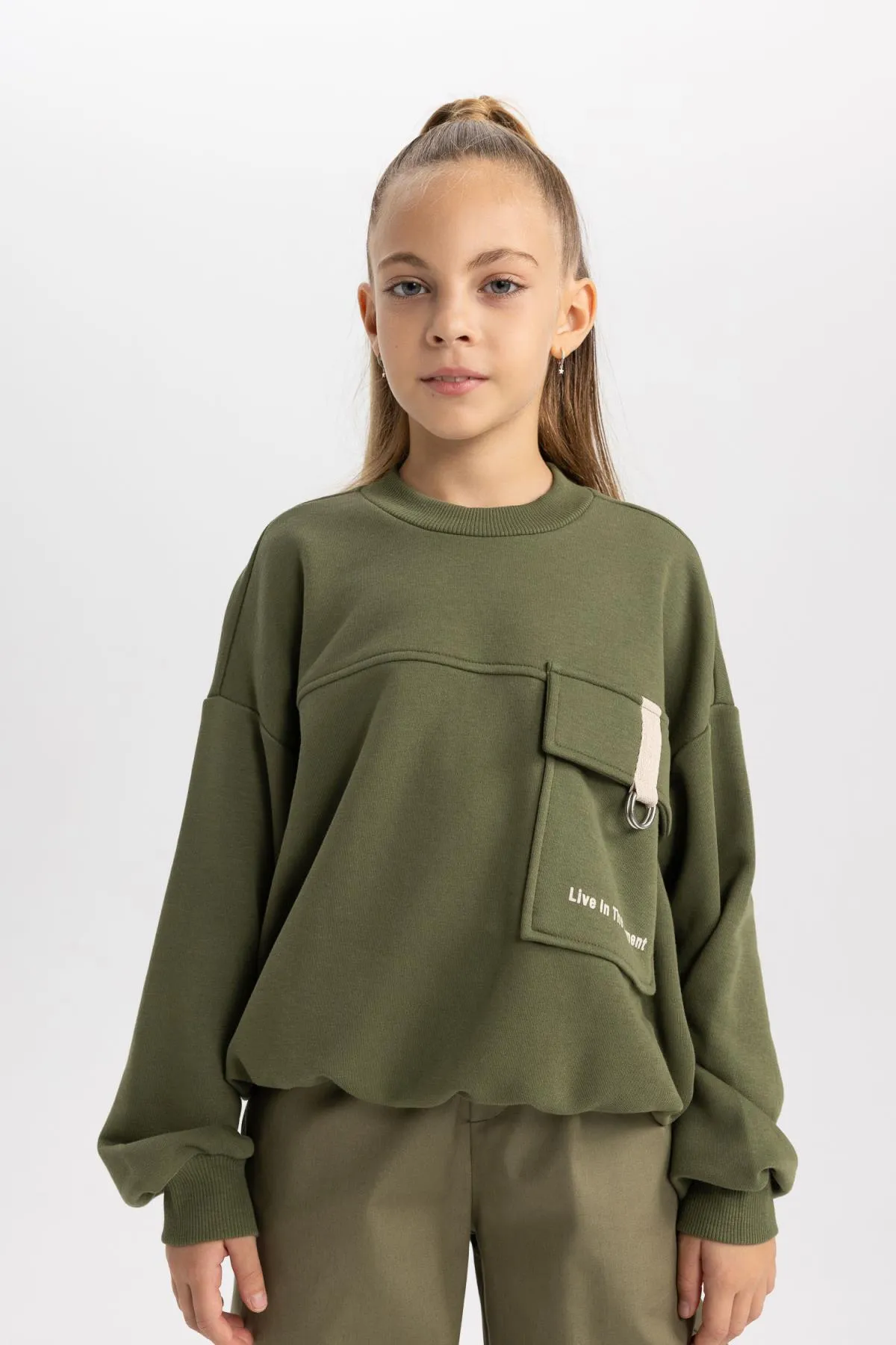 DeFacto  Oversize-Fit-Sweatshirt für Mädchen mit Taschendruck